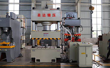 四柱液壓機價格因素有哪些？